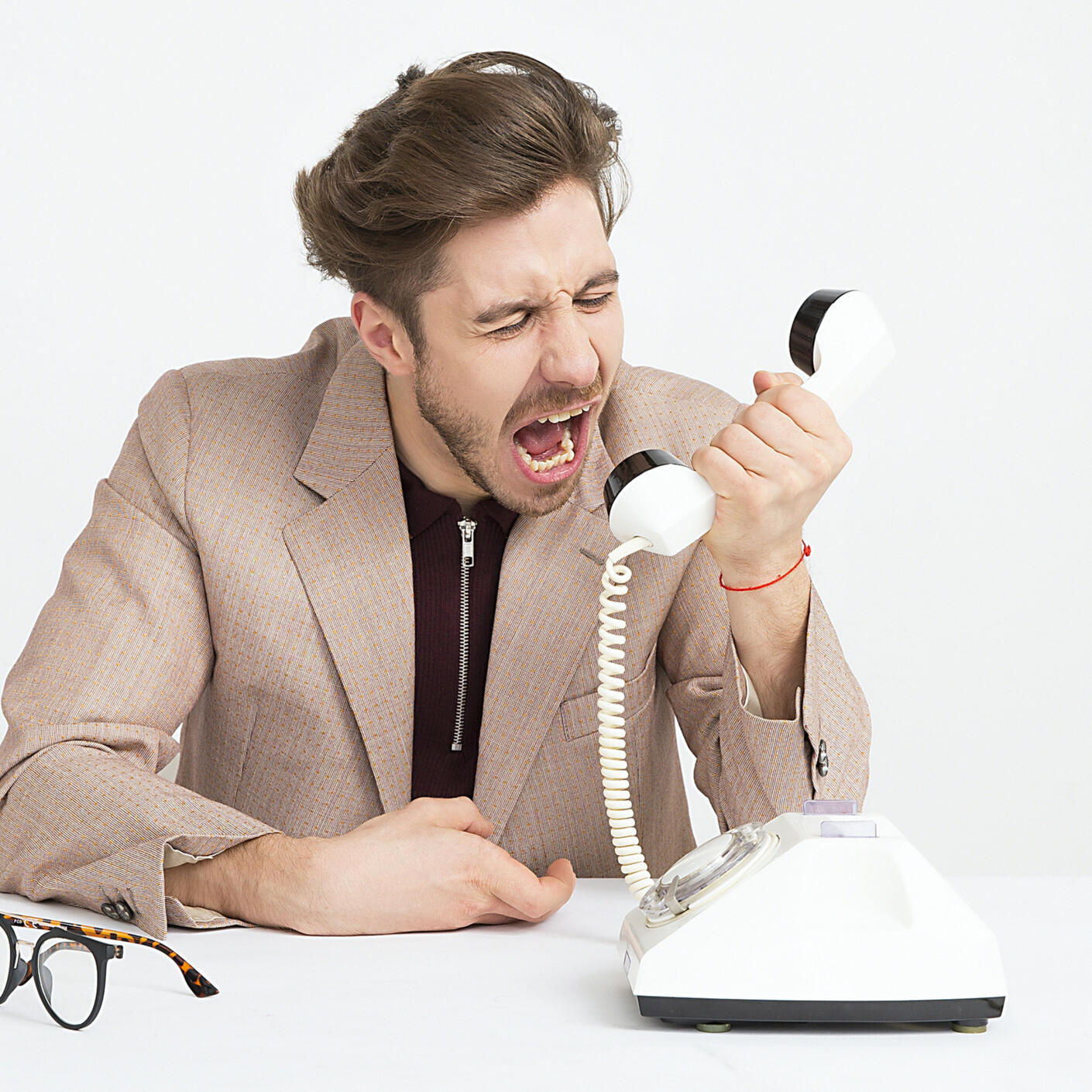 Make an appointment for therapy with Laure Saint Georges Chaumet today.